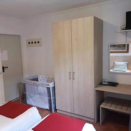 Elvezia - Self Check-in Hotel